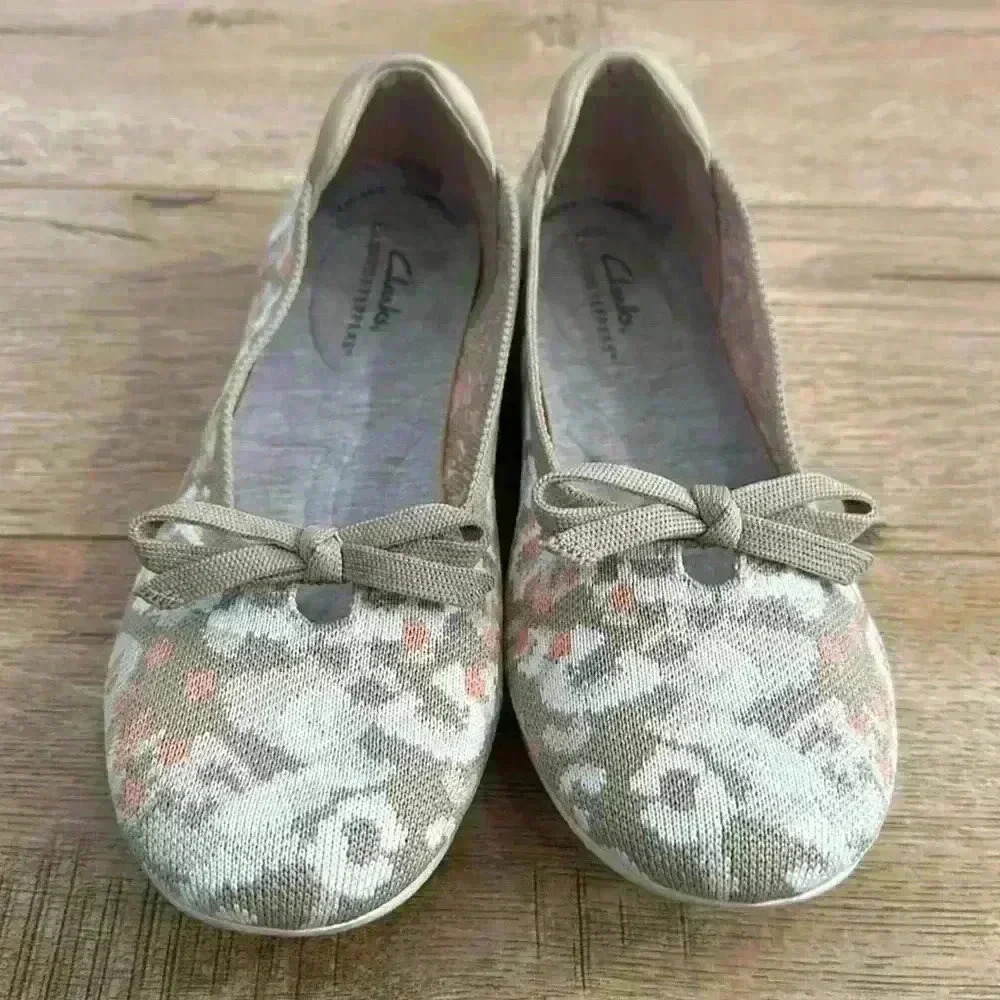 CLARK’S Women’s Carly Hope Cloud Stepper Ballet Flats in Great Condition Size 8